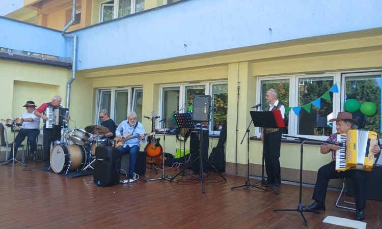" Potańcówka z Taborem - muzyka, taniec i romski ogień"