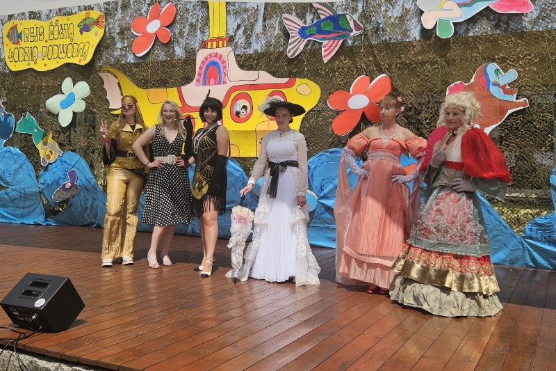 XXI Piknik Świętojański - "Rejs żółtą łodziom podwodną" (fot. 11)