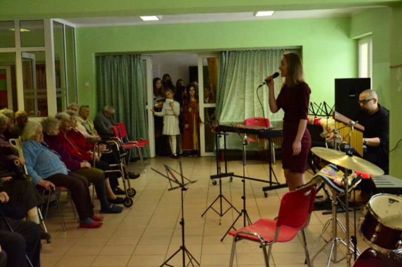 Koncert uczniów szkoły muzycznej 1 stopnia w Świątnikach Górnych (fot. 4)